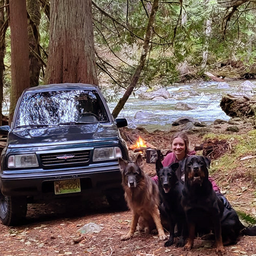 Britt Phoenix with Stacy, Trevor and Hemi at Chilliwack River